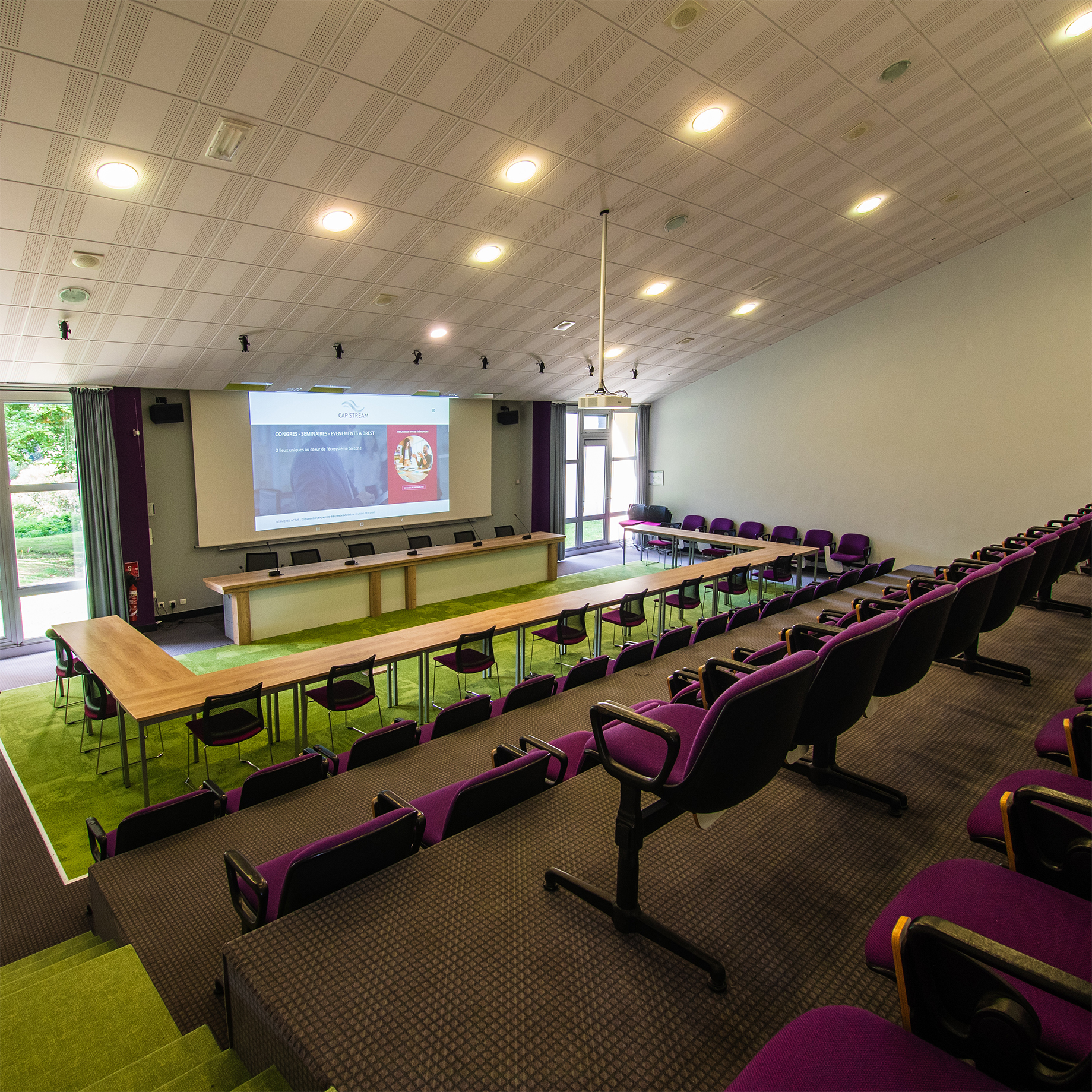 amphiteatre congres landerneau a louer